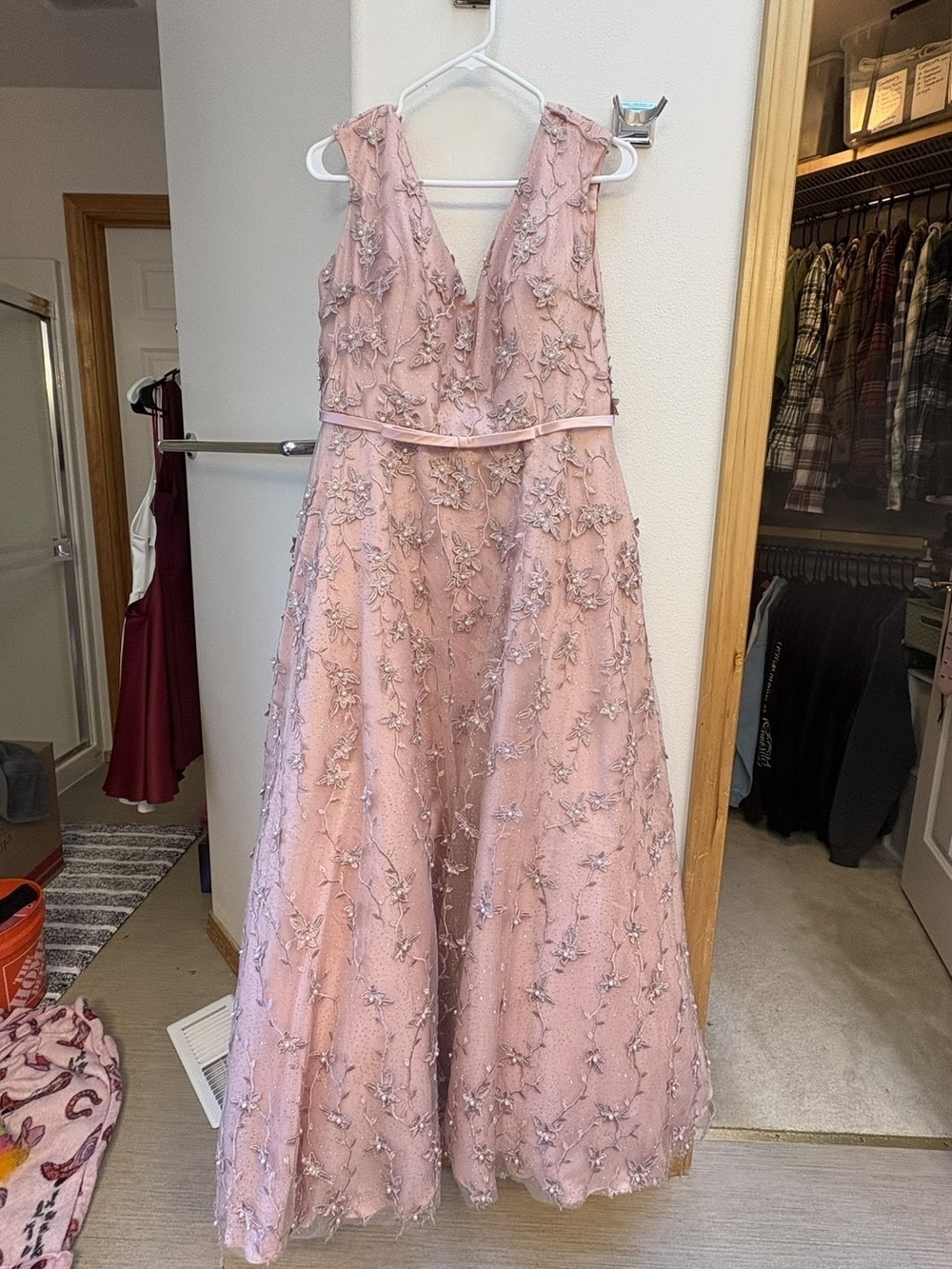Elegant Pink Embroidered V-Neck A-Line Dress